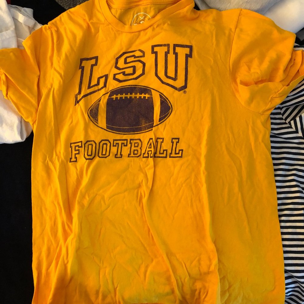 LSU Tigers Football TShirt Large